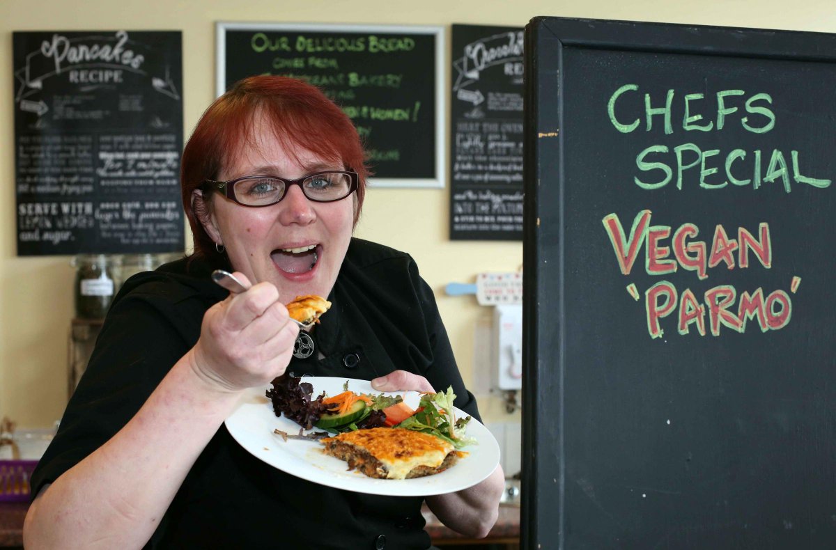 Mbro_apprentice's tweet image. “@BNTeesside: The world's first vegan parmo comes to Stockton bntmedia.uk/8sC8PP #Teesside http://t.co/ROpEuPvyGo” @vanillablack1