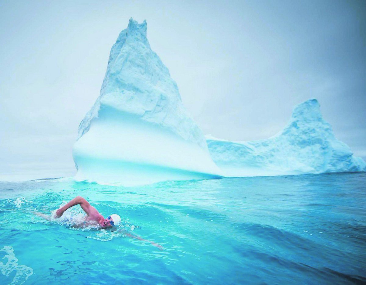 Где 2007 году совершил заплыв льюис пью. Море Росса. Айсберги восхождение. Ледники аквапарк. Cold Water swimming.