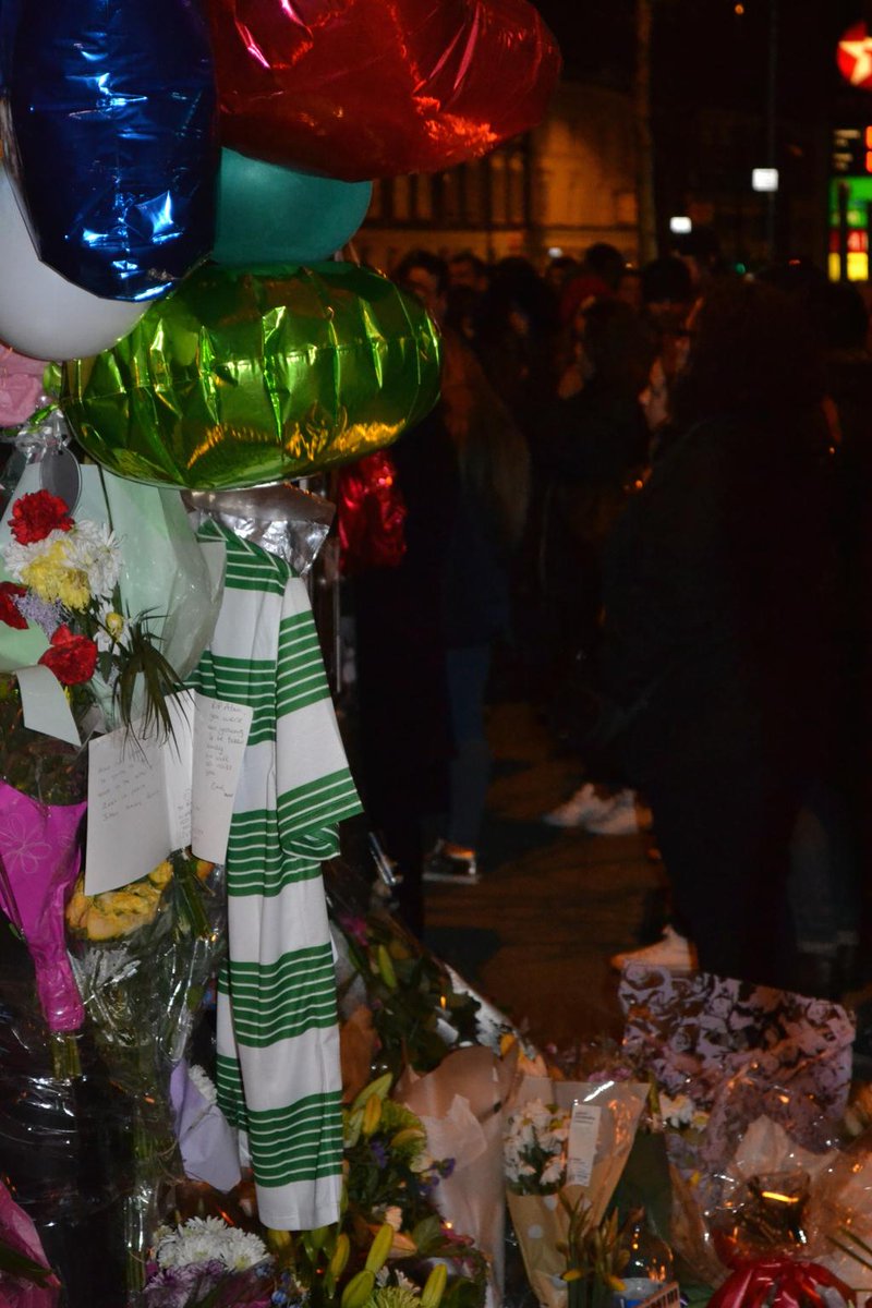 BrendanFMartin's tweet photo. Powerful and very moving Islington community vigil tonight demands an end to this violence #RIPAlanCartwright http://t.co/Cc8N0L3znw