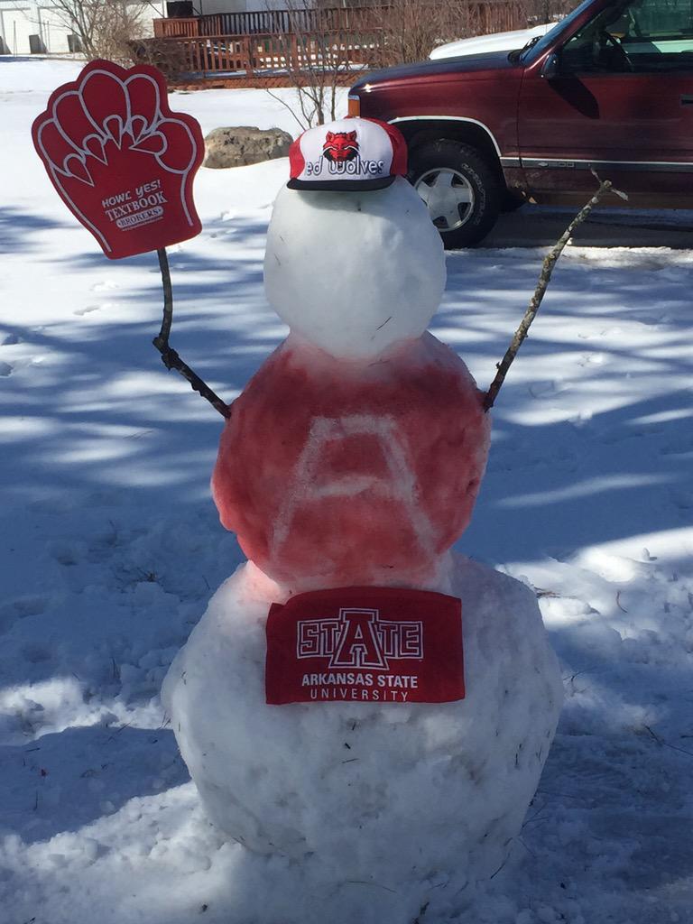 SawyahBoutIt's tweet photo. Had a little fun in the snow!!  @ArkansasState @astatesga @CHbanderson http://t.co/wgjYKU1Fo5
