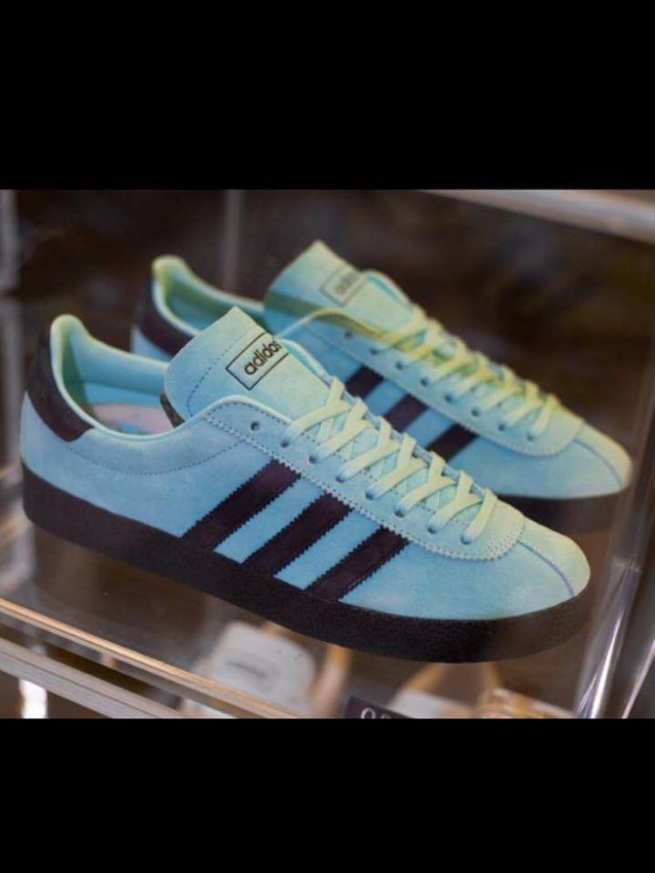 adidas topanga light blue