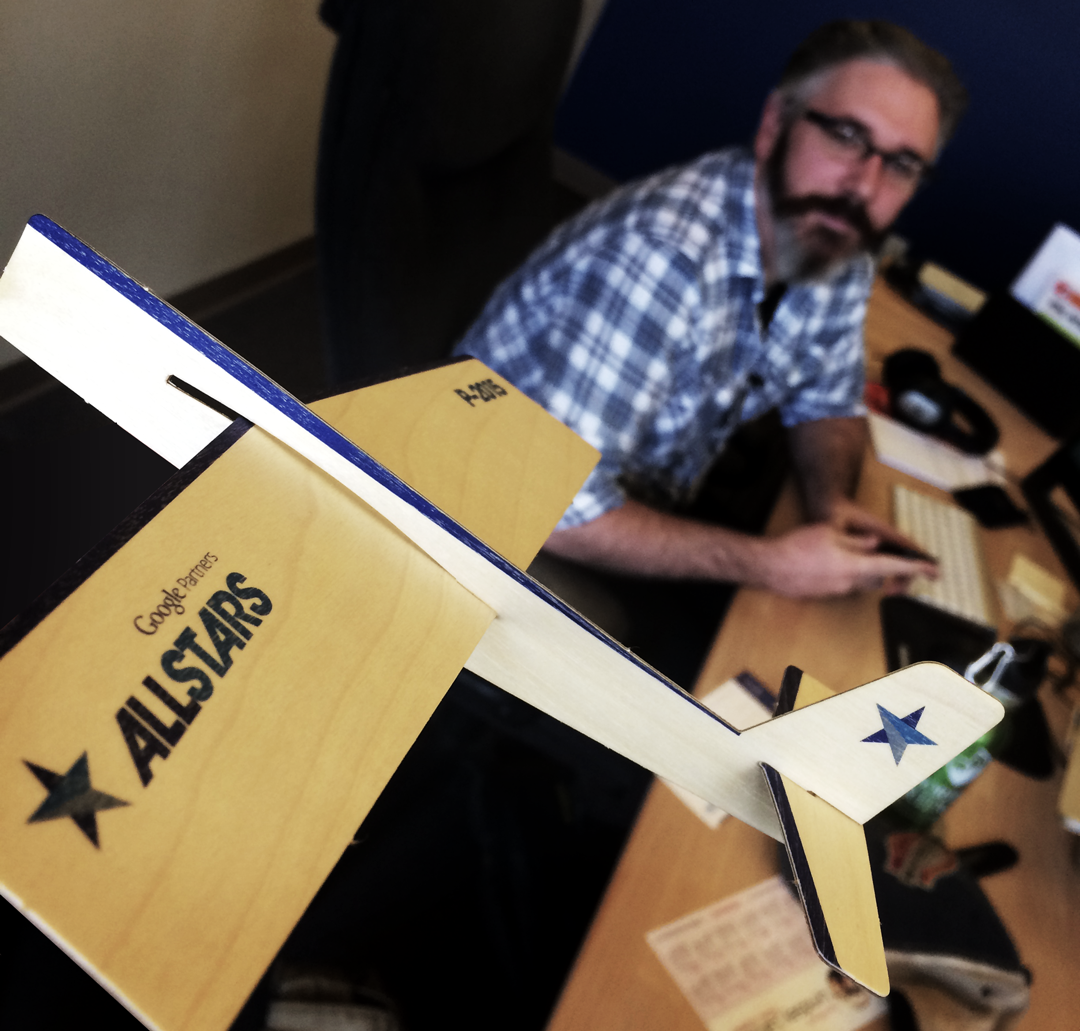 solegraphics's tweet photo. Flying the All Star with @Dingis. Thanks for the schwag @GooglePartnerCo http://t.co/nHtxoWaksb
