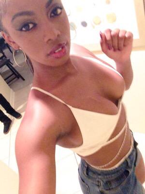 PCB_Sloots's tweet image. Check out @DiirtyDiiana representing #PCBWeek1