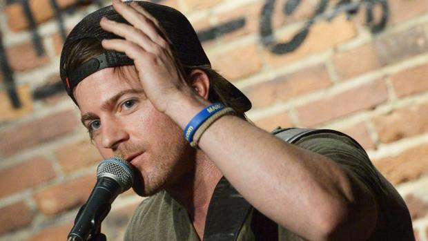 BAFeed's tweet photo. “@999KISSCountry: #KipMoore talks about his new song #ImToBlame. http://t.co/oQWAucJLyL http://t.co/0IJ7eXwiCQ”

I just love this song😍😍