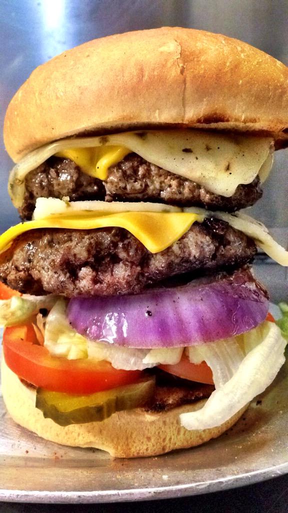 TailpipesWV's tweet photo. Deliveries are BACK ON! Let's do a #FREEDINNER contest! Follow &amp; RT for a chance to win! 🍔 winner picked @ 8!🎉 http://t.co/gNZQ30qDPl