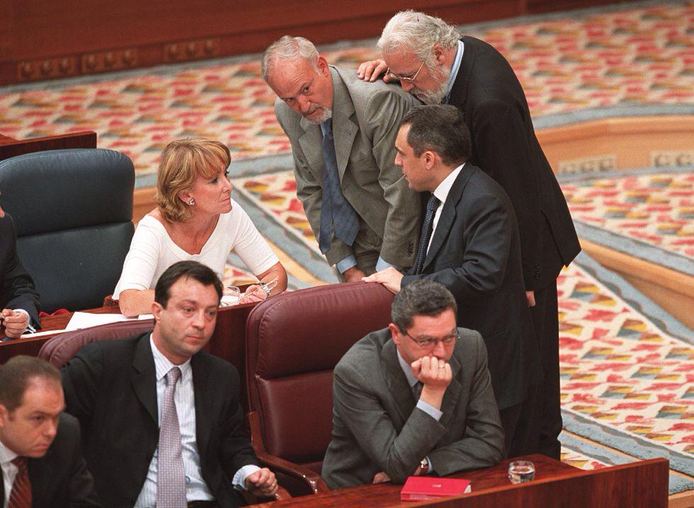 Cuando se despertaron los madrileños, Esperanza Aguirre aún estaba allí