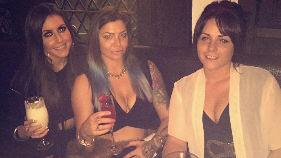 Sxcfruitloop's tweet photo. Had an amazing meal @SheeshChigwell with great company  @CandiJayy http://t.co/RTu5gkPkcH