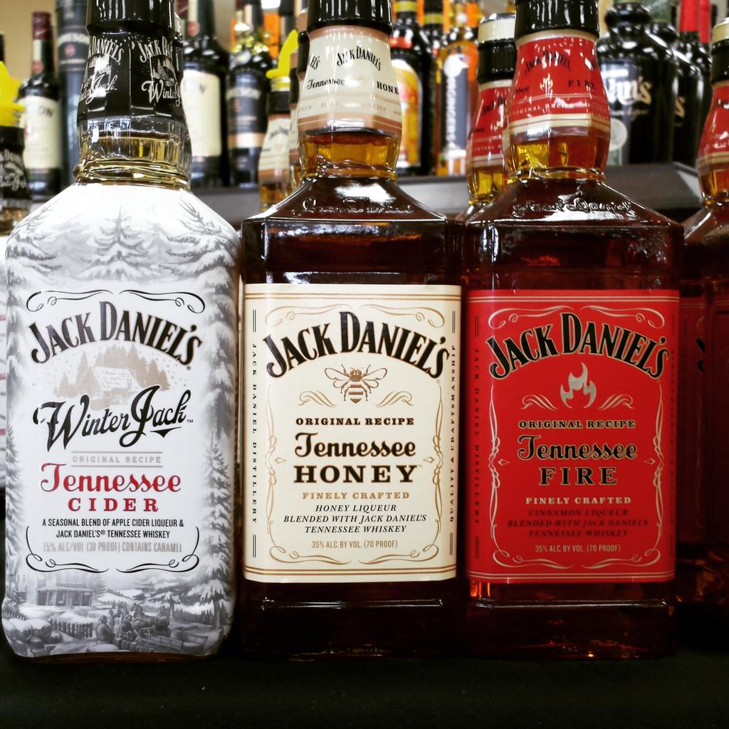 Wine Merchant's
Big Y Plaza, Manchester
#JackFire along with #JackDaniels #TennesseeHoney &amp; Winter Jack
Til 7pm 2nite