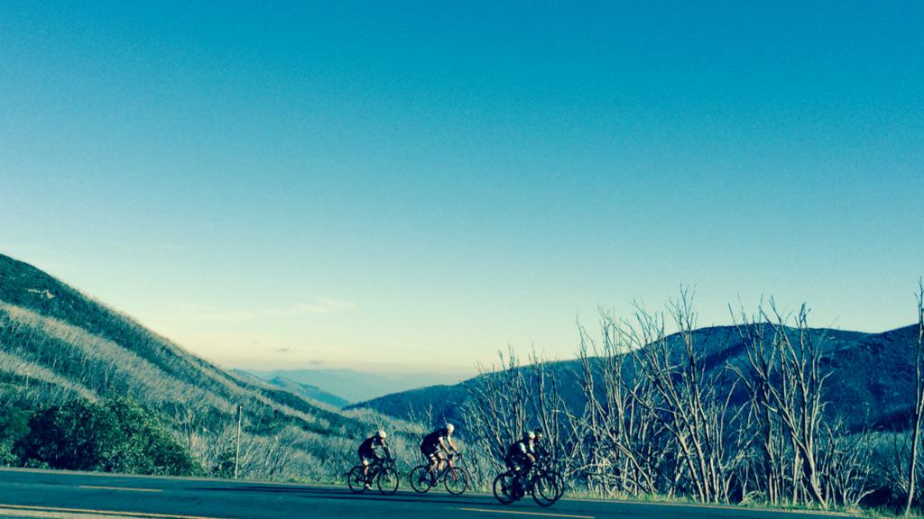 bicycle_network's tweet photo. Good morning @fallsaustralia! It's a spectacular day here for a final spin before #peaks15 #fallscreek http://t.co/FSDXXRlv87