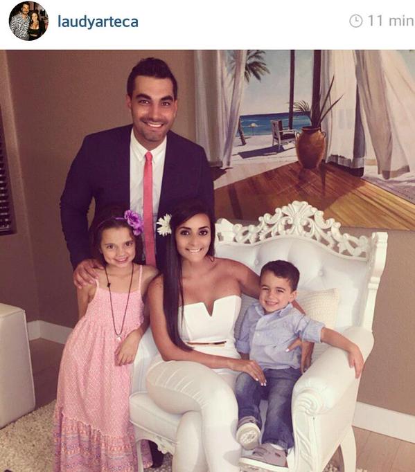 EGJTHEFAMS's tweet photo. ¡Fotaza! Y Nick y Ori mas bellos que nunca♡.
@gabyespino http://t.co/oIK9Q2TFeY