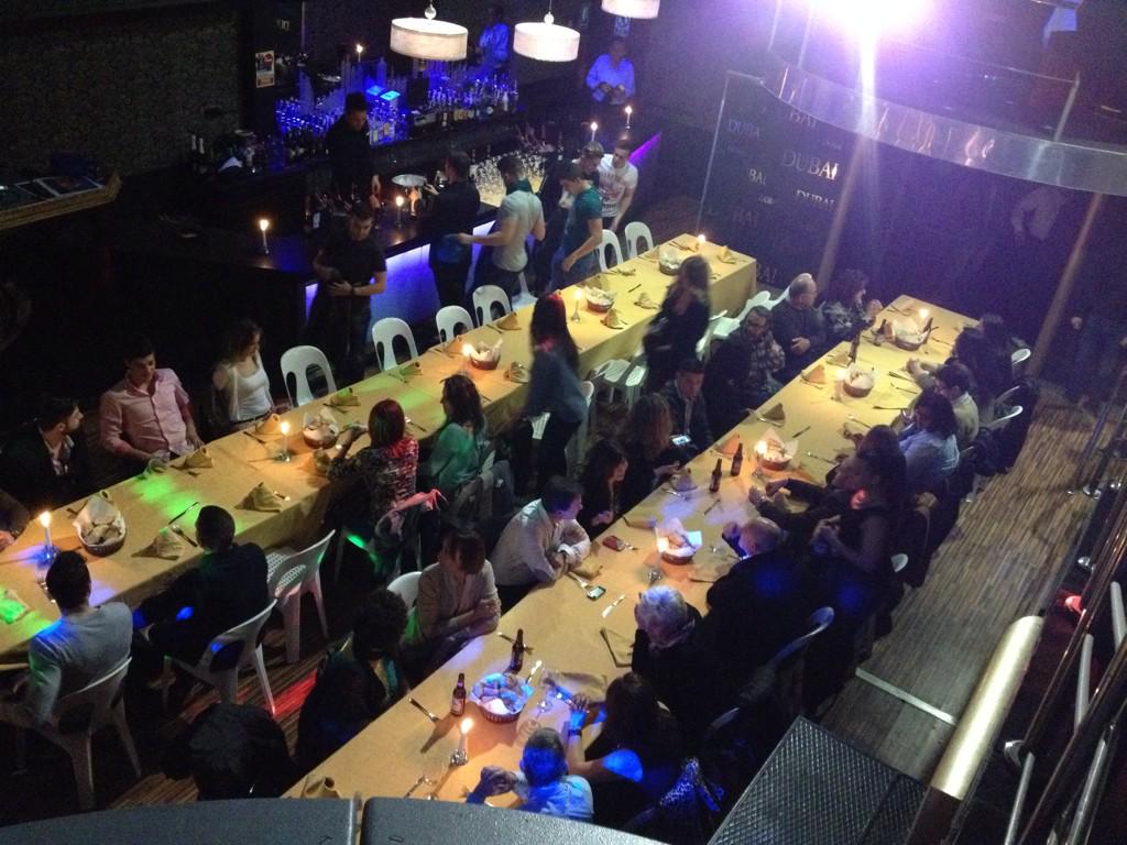 DubaiDiscoteca's tweet image. Comienza nuestra 1a. cena "DELICATESSEN"