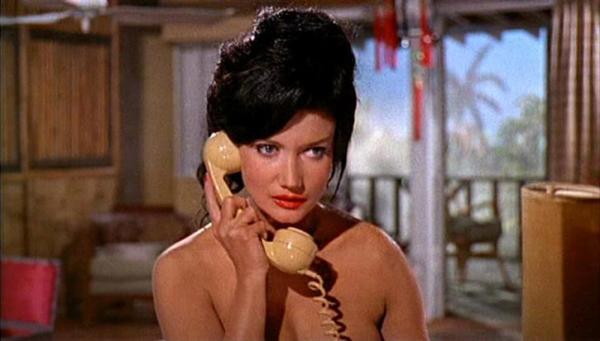 femmes_de's tweet photo. #DrNo #BondGirl Zena Moyra Marshall (1 January 1925, Nairobi, Kenya- 10 July 2009, London, England, UK) #fashion http://t.co/UpzGQE5VDP