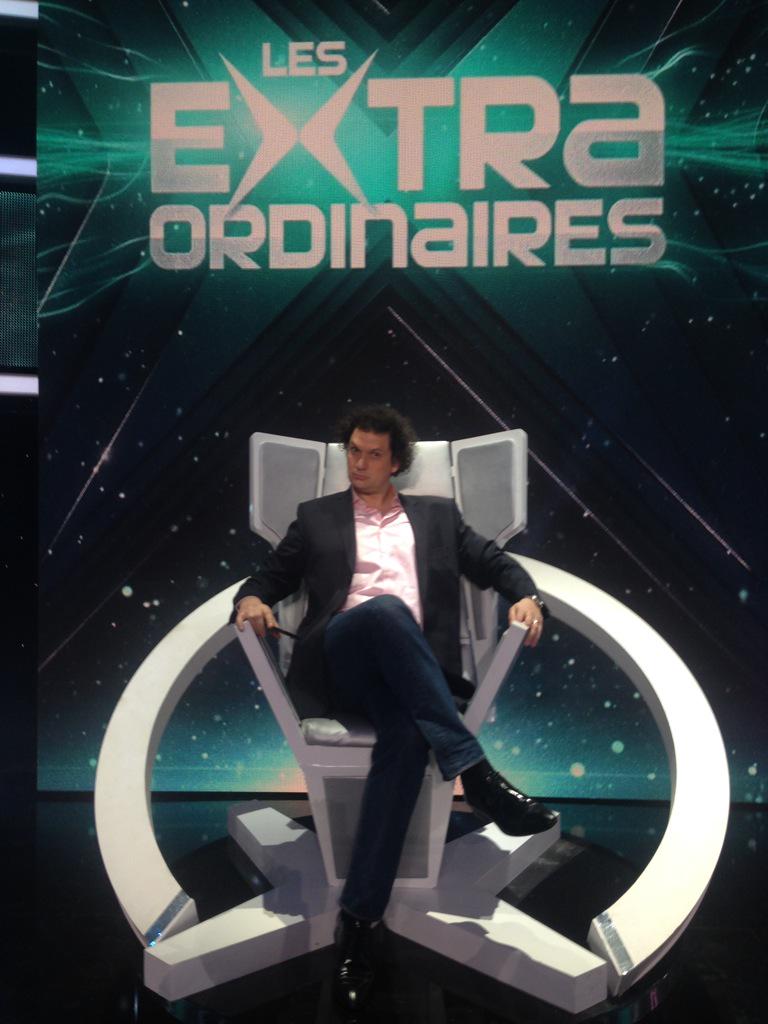 eric_antoine's tweet photo. Vous passez une bonne soirée sur @TF1 ? #LesExtras #LesExtraordinaires #ericantoine http://t.co/2EnWLDrfiV