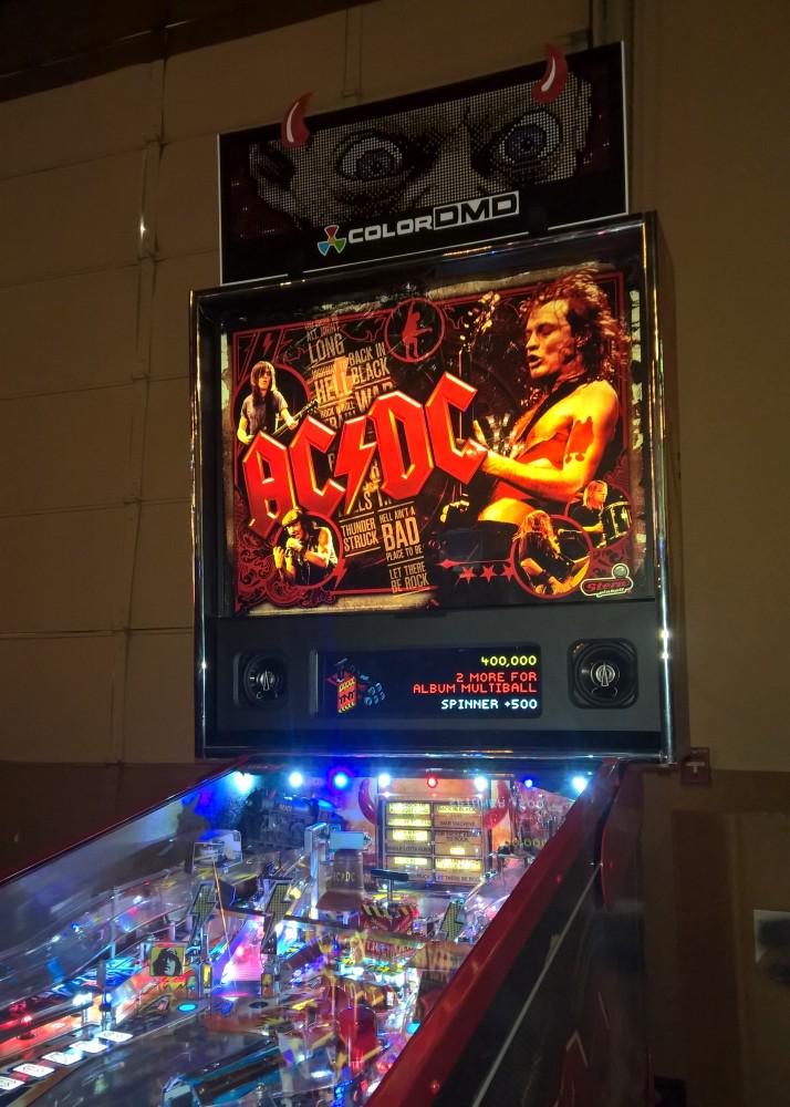 brokentoken's tweet photo. Here it is! #ColorDMD in @sternpinballinc #ACDC! World-debut here at @arcadeRx before it ships! http://t.co/QBXqDUnt1M