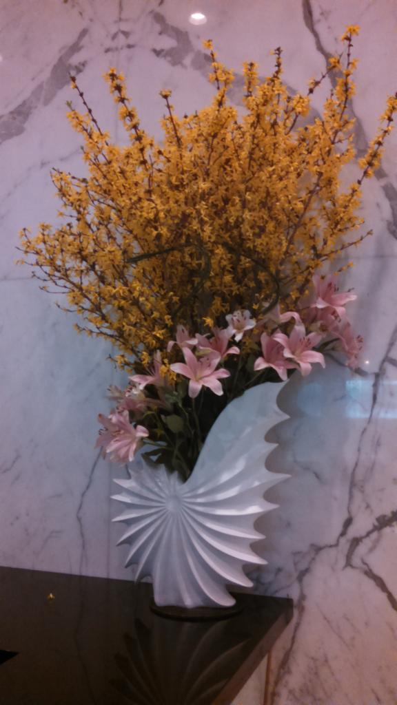 All_4_DaBooty's tweet photo. @DaBootyXx  Flowers for Princess http://t.co/jVXt9ovy2D