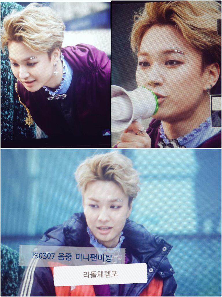 B_d498XU8AE35jz.jpg:large