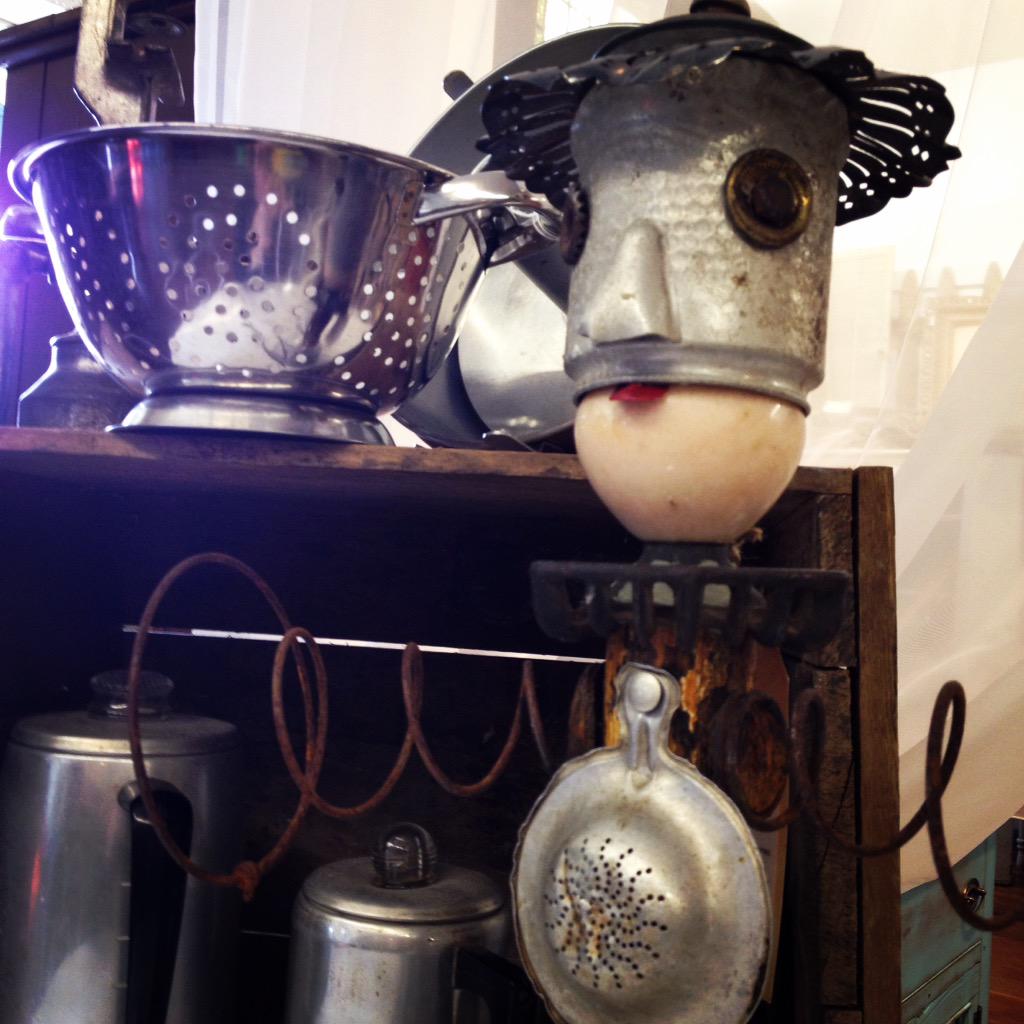 AstoriaVintage's tweet photo. Brewing up lots of #creativity @AstoriaVintage #travelastoria #pnw #astoriaoregon http://t.co/cjmPLgkGMg