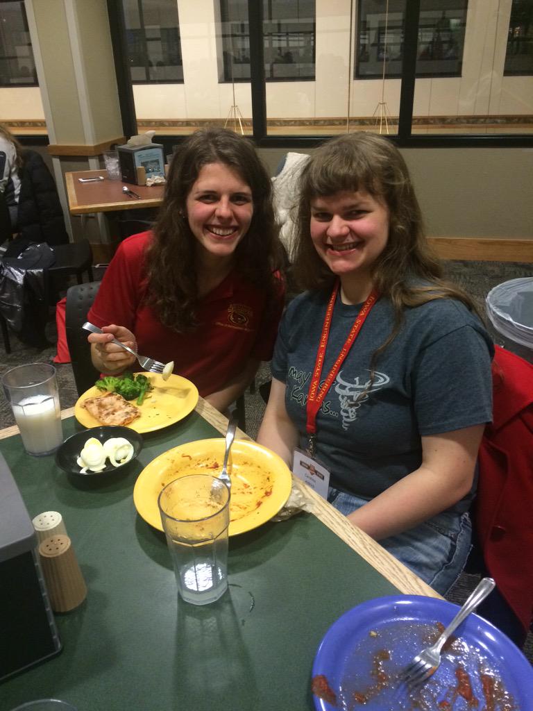 #SWEuniversity family dinner w/ community advisors! Loving the food <a href="/UDCC/">UDC Consortium</a> @WiSE_ISU <a href="/ISU_CoE/">Iowa State College of Engineering</a> @ISU_SWE @kragenadorable