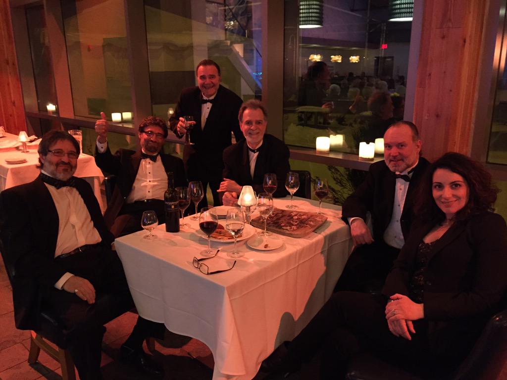 TeresaNocita's tweet image. My dates tonight! #luckygirl #sarcoa @57Sarcoa @DaybreakMusik