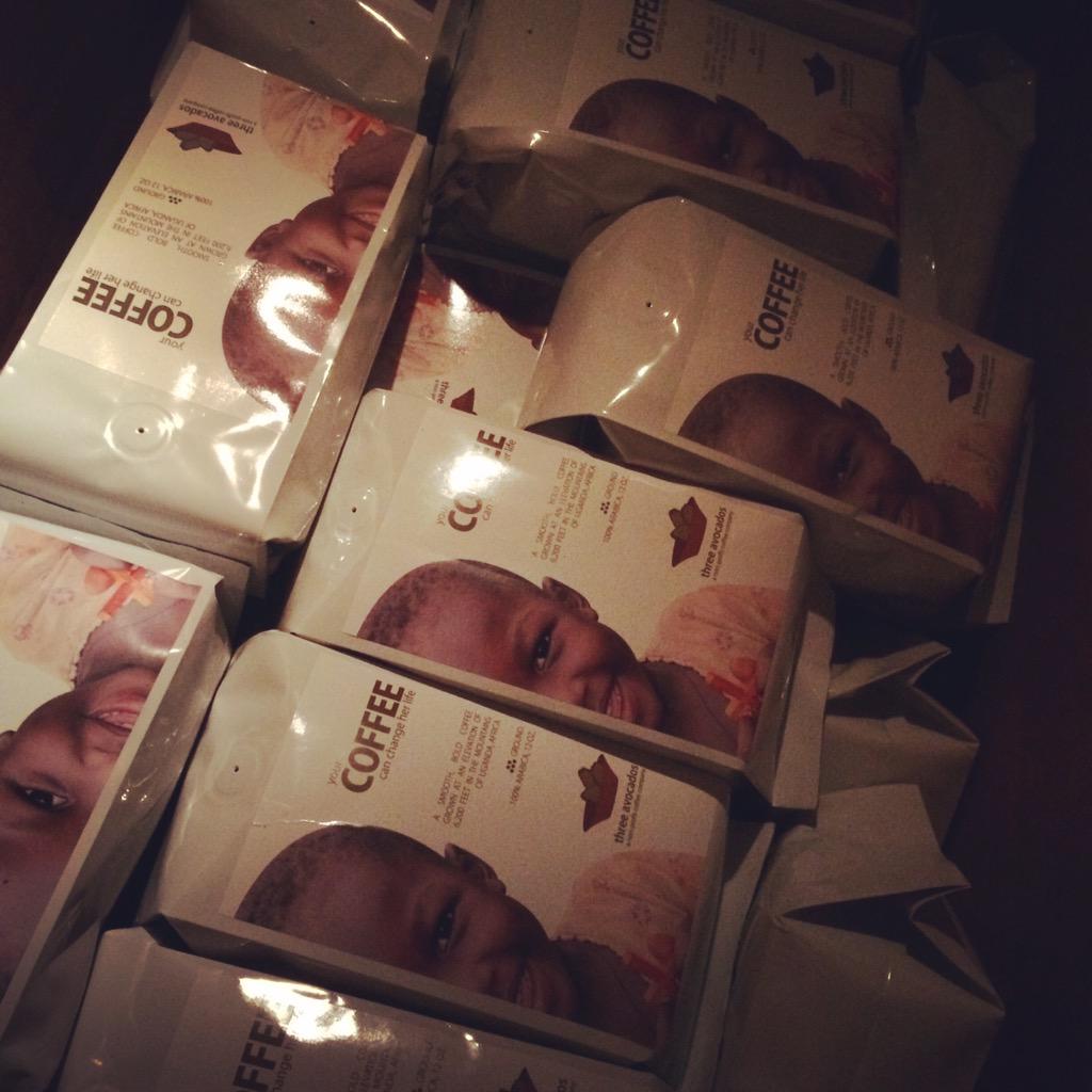 nonprofitcoffee's tweet photo. I now have the most delicious smelling car in the entire world.
#coffee #coffeeforwater http://t.co/EwVWQzOWsT
