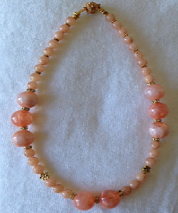 IntroYourStyle's tweet photo. Coral and Pink Elegance. The Pink Decorative #Necklace. #AKAStyle http://t.co/tzKFdyG4Ba http://t.co/tGLNqxrEPF