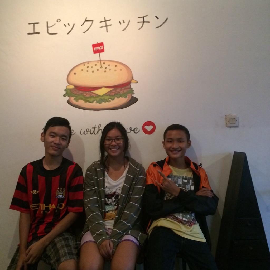 an Epic Burger tweet media