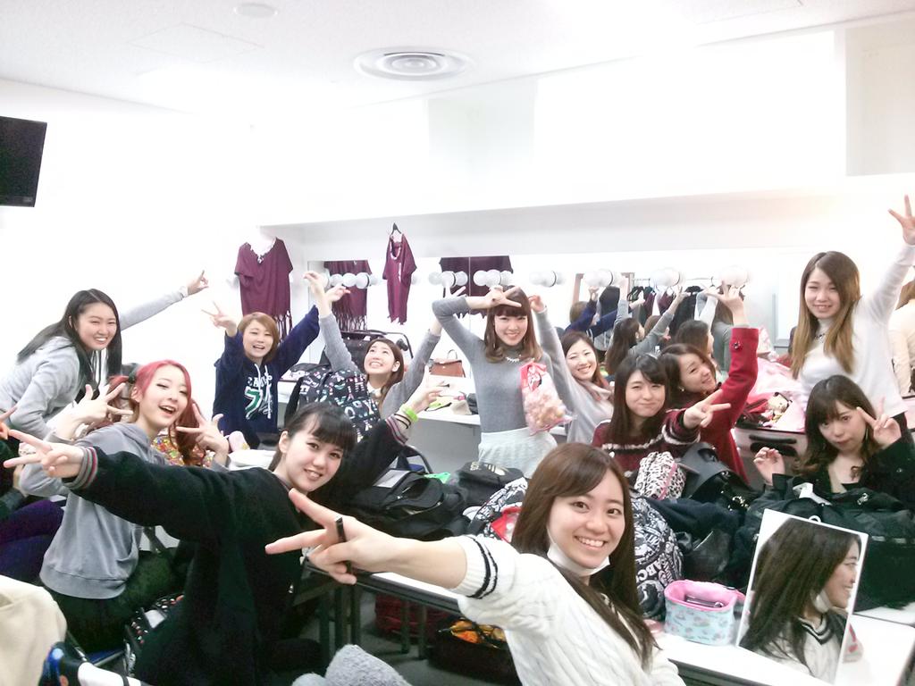 geitanPDC's tweet photo. 現場リポ４  一回生楽屋 http://t.co/VO7AvzrLty