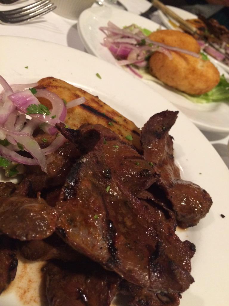 MZunigaP's tweet photo. Máquina de teletransportación al #Perú: anticuchos y en segundo plano papa rellena! #ElChalan #DC http://t.co/xpWy1vsZY9