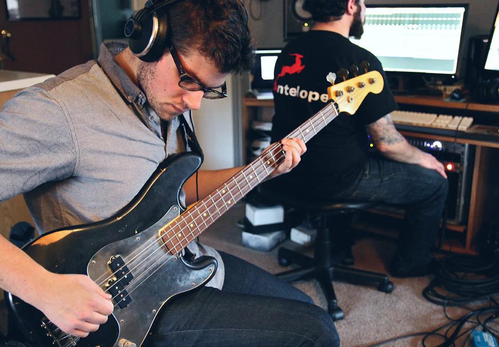 WildImaginaries's tweet photo. It's all about the bass. http://t.co/hKJ7zDrVzy