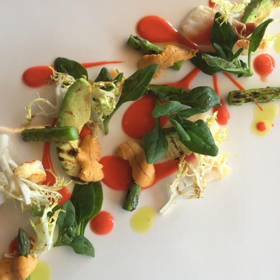 YTSunset's tweet photo. Attention to detail is what determines greatness. Stop in and try our warm summer seafood salad. http://t.co/m90mGPrXid