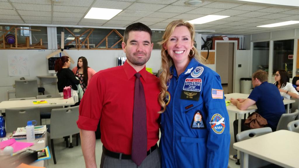 jdbowmaneducate's tweet photo. So excited to watch great teachers like Kaci Heins work with pre-service teachers at NAU'S TARIAT Conference. #TARIAT http://t.co/El9vW2euZd