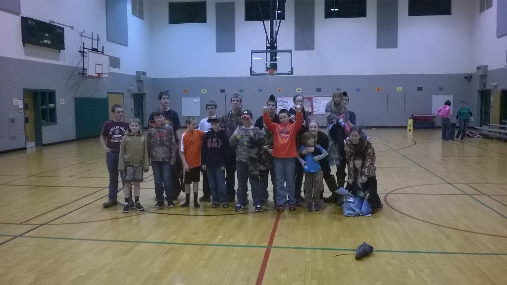 Gatorrulz21's tweet photo. 4-H Dodge ball with @Clover4Country and others #4Hit #4-H Week http://t.co/7jkAT1C8eH