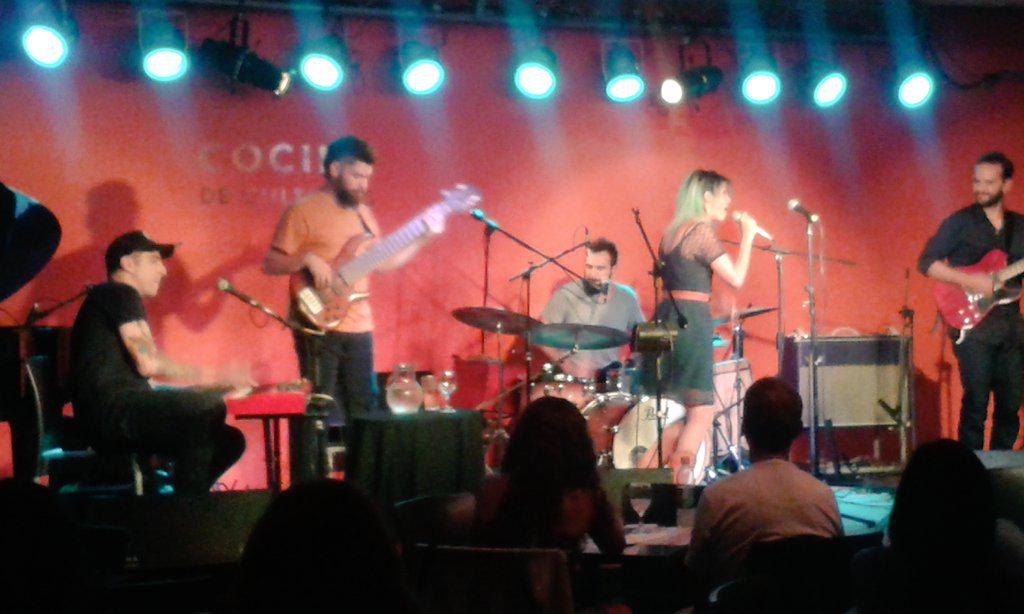 Explotando <a href="/cocinadecultura/">Cocina de Culturas</a> con <a href="/Duratierra/">Duratierra</a> 
Cc <a href="/micavita/">Micaela Vita</a> <a href="/tomasybasta/">Tomás Pagano</a> <a href="/malalalagos/">Malala Lagos</a>