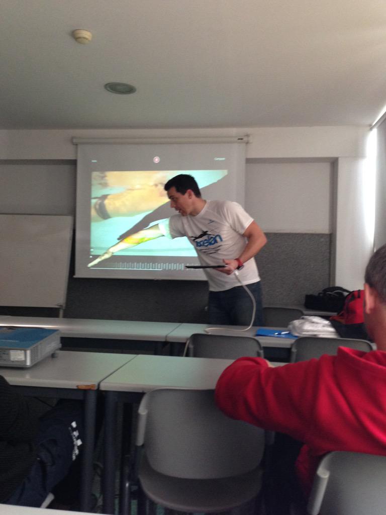 Hoy nos toca Tecnica de swim !! Que importante es la formación ... #metodobrelan