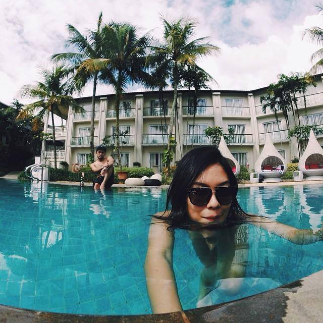 StoryofAlianda's tweet photo. swimm :d http://t.co/bwqnlDLRV0