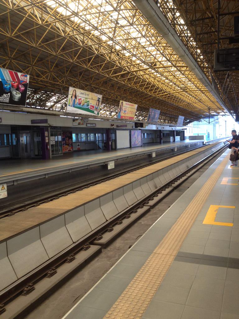 TINdestructible's tweet image. First timer #line2 😂