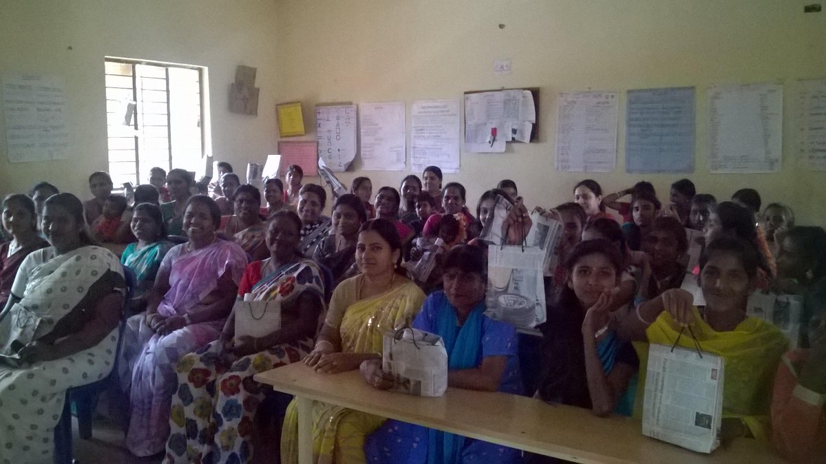 ReachingHandBlr's tweet image. #InternationalWomensDay #ReachingHand Wonderful time with #teachers and #parents .Advance #HappyWomensDay