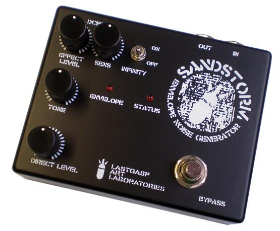 guitar762's tweet photo. SANDSTORM - envelope noise generator
入力音のレベルに応じてホワイトノイズを出力するエフェクターです。
入力音が大きいとエフェクト音（ホワイトノイズ）も大きく出力される。 http://t.co/N0m1TcvACQ
