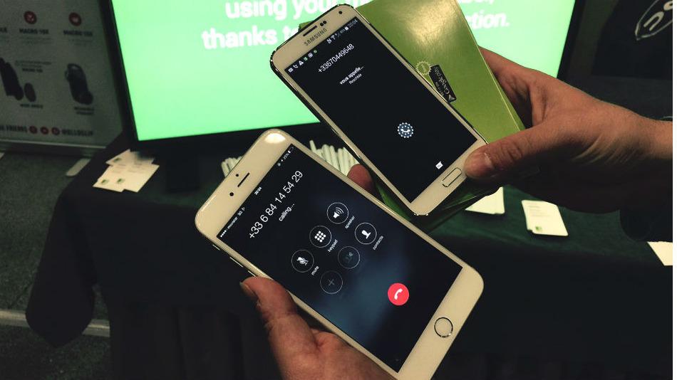 futureshift's tweet photo. This app lets you receive calls even when you've got no signal: http://t.co/WKdcmyj6ST http://t.co/MsFbyk8Oqy