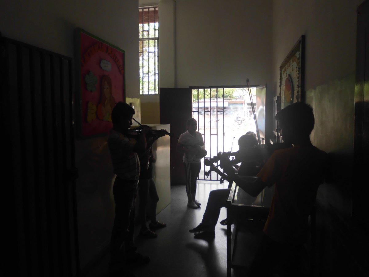 24-feb-2015
Orq Socopó
Hospital Dr. Jose León Tapia 
<a href="/elsistema/">El Sistema</a>  #ElSistemaCumple40 @Nucleobarinas