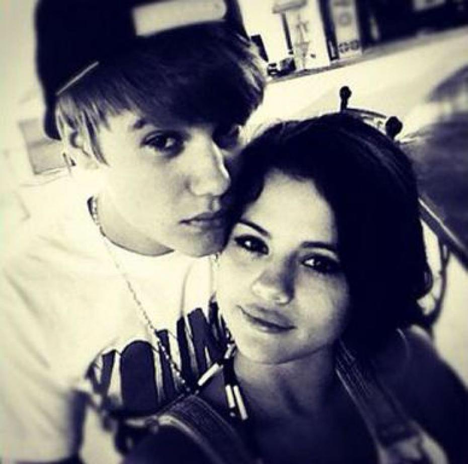 tributetweetss's tweet photo. Jelena selfies appreciation http://t.co/FyLj4gCcuY