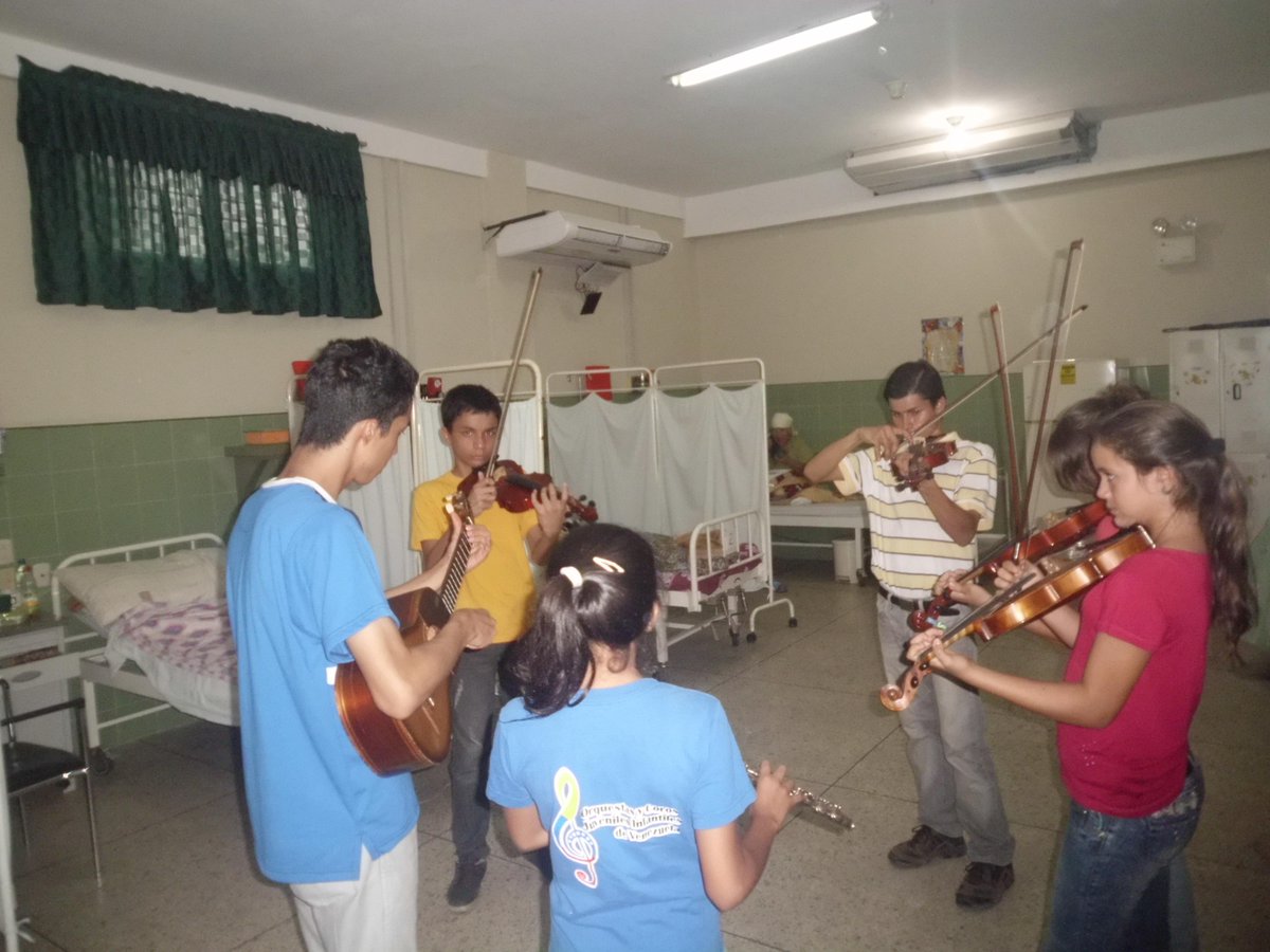 24-feb-2015
Orq Socopó
En el C.D.I Sal de Hospitalización  
<a href="/elsistema/">El Sistema</a>  #ElSistemaCumple40 @Nucleobarinas
