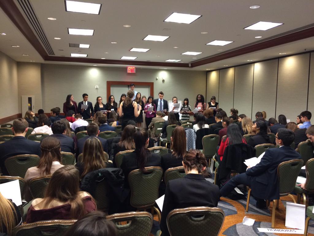 ozbiology's tweet photo. Hard at work in committee @CS_OZ_23 @SandburgMUN http://t.co/8DghpkMxGV