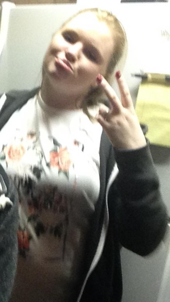 dSkinny_Hef's tweet photo. @RissaOdlum http://t.co/HqO4NqPHwE