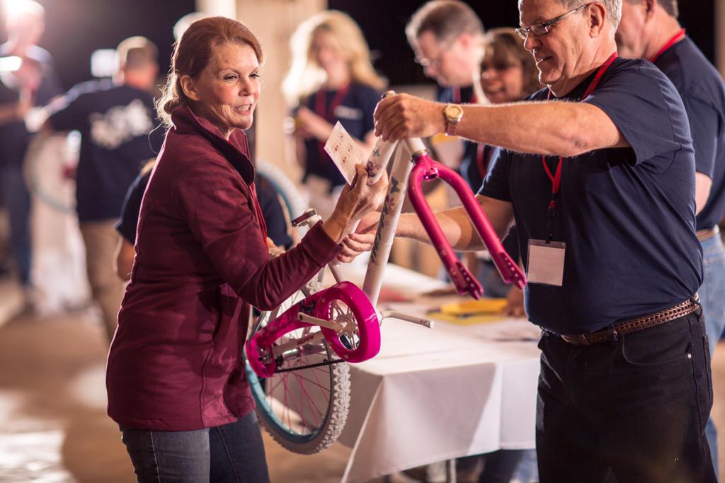 njaProjects's tweet photo. Franchisees built bikes at a recent convention that we produced! Photo: @njarmstrong http://t.co/1tG0JQ3UQ5