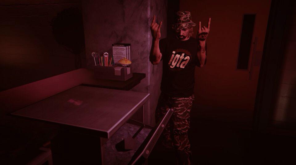 LOTPCasey's tweet photo. A night of crazy randoms @POBJASON @OtizJ #GTAV #GTAOnline #PS4 #snapographycrew #igta http://t.co/8t8QQpqIqn