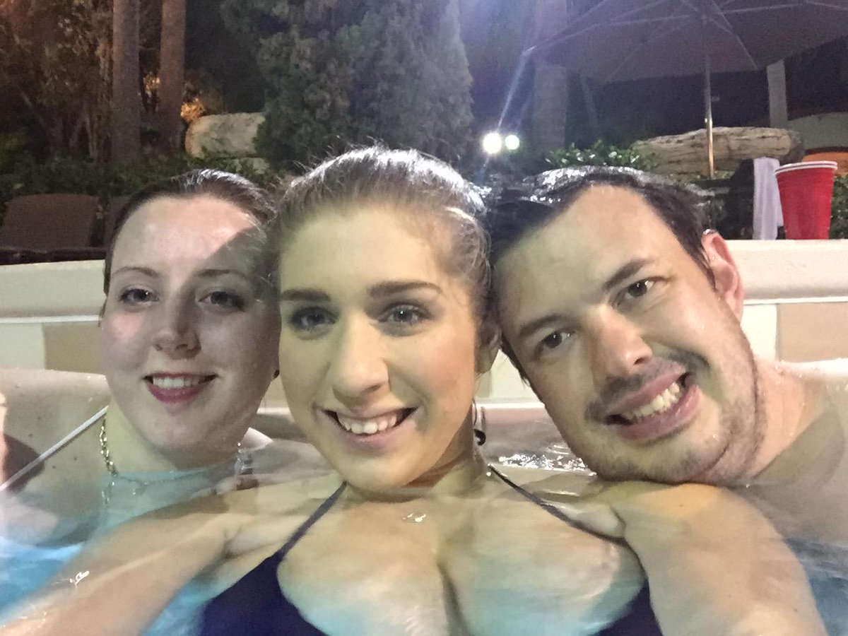 AlexChancexxx's tweet photo. #Threeway @AllyssInFetland @MOXXX cc: @LordMorpheous #WishYouWereHere http://t.co/pNHOpntV8j