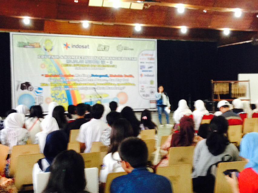 SMABPI1's tweet photo. Yuhuu HUT Medcom audah dimulai! http://t.co/dvcI7npOIp