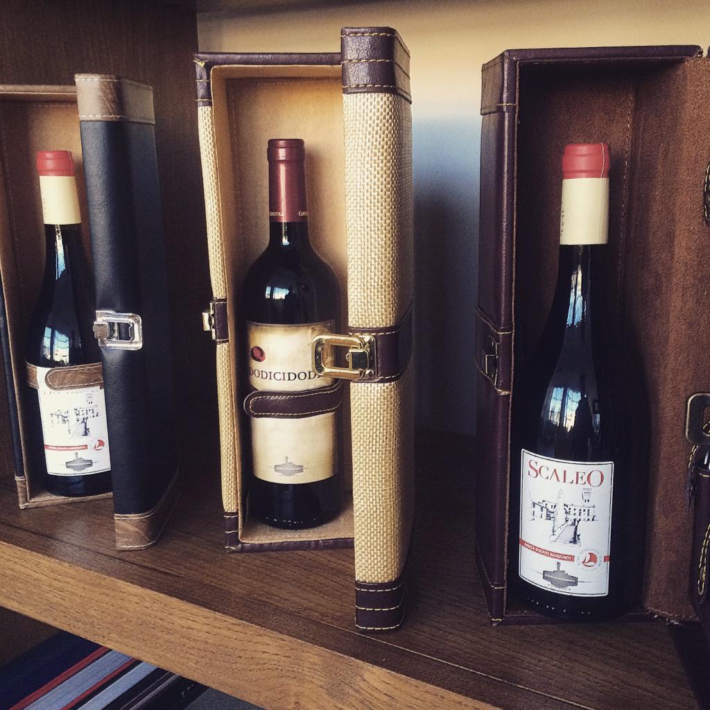 igessiwines's tweet photo. #castellodicigognola #Oltrepopavese #scaleo #dodicidodici http://t.co/R2dBpbhoUF