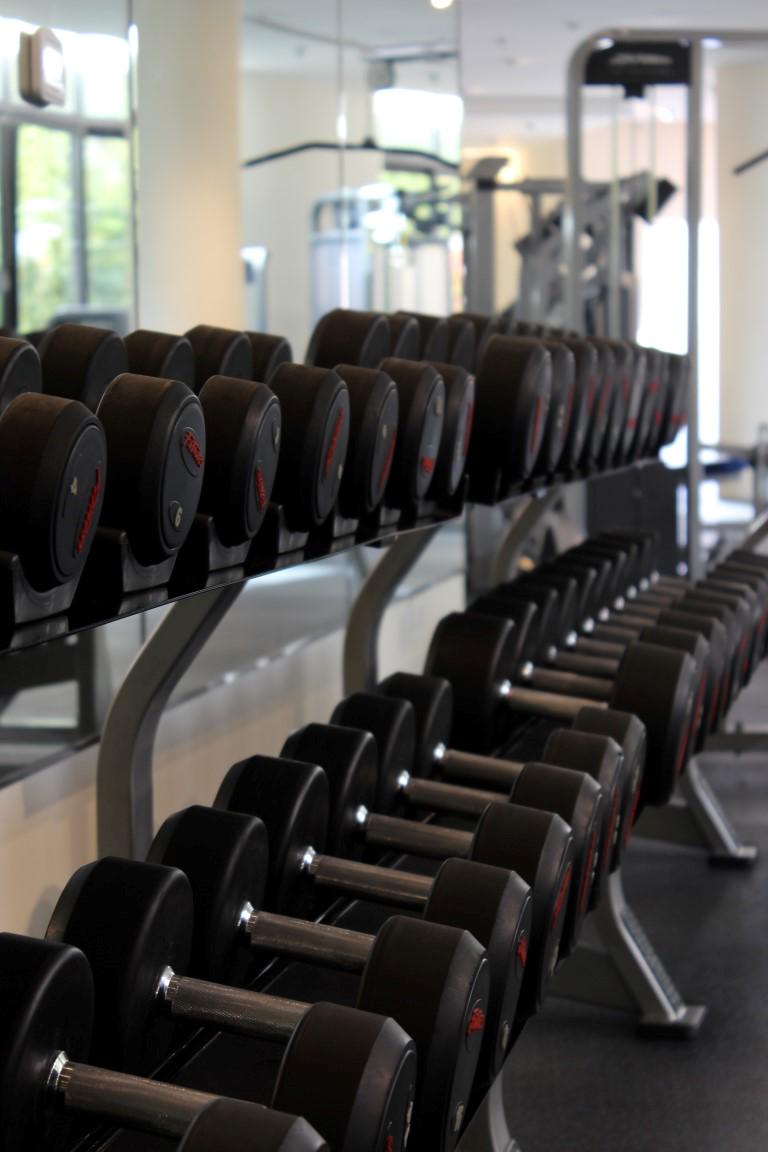 LeReefBahrain's tweet photo. Time for Sunday workout! #workout #bahrain #luxuryapartment #reefisland http://t.co/GYgSk6rP2z http://t.co/EZNyZgKGsI